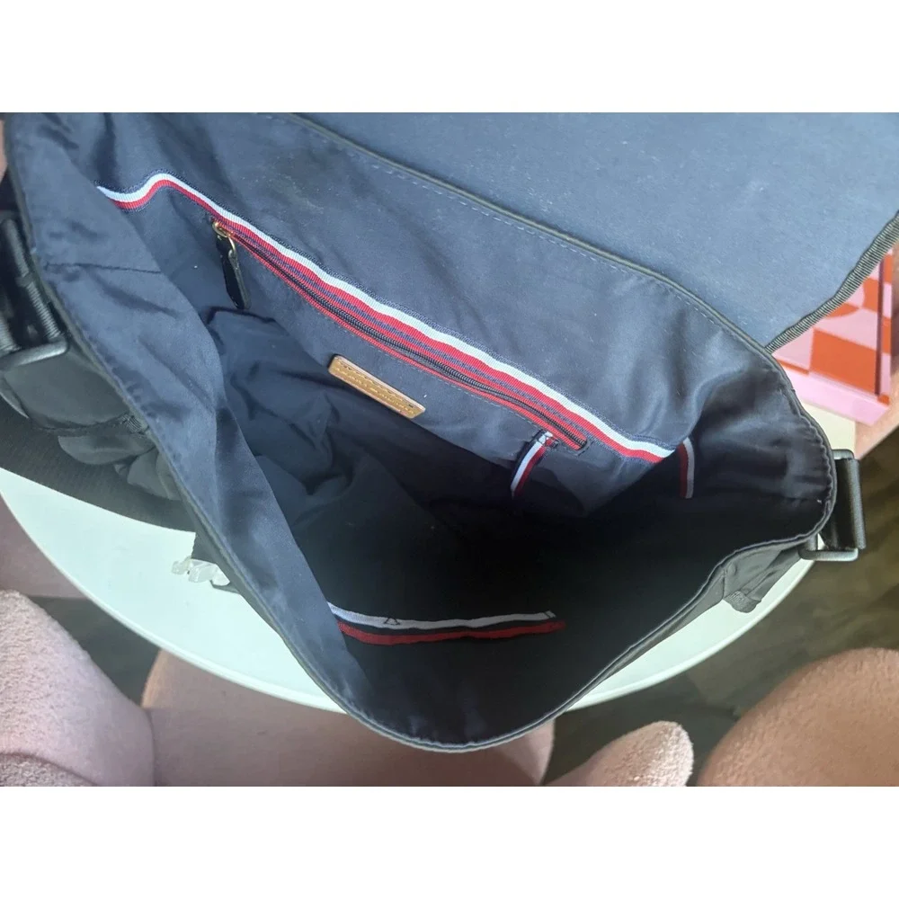 Tommy Hilfiger Womens OS/TU Satchel Flap Shoulder Bag Black Nylon White Red Logo - Picture 3 of 7